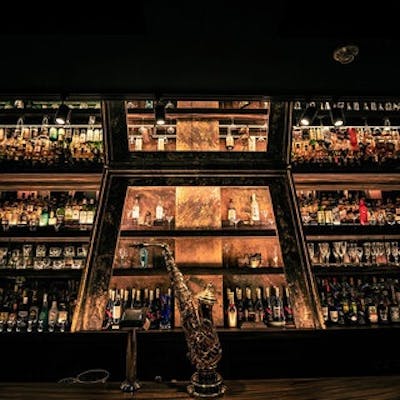 SNS映えするカウンター席で特別な時間を