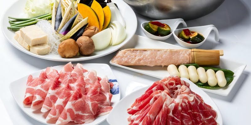 【血行促進コース】玉ねぎ・にんにく・きのこで血流を促進。冷えや肩こりにおすすめの薬膳火鍋