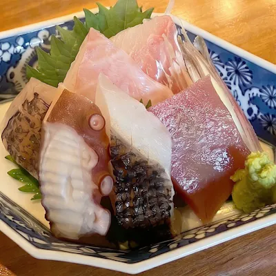宇和島直送の新鮮な魚介類