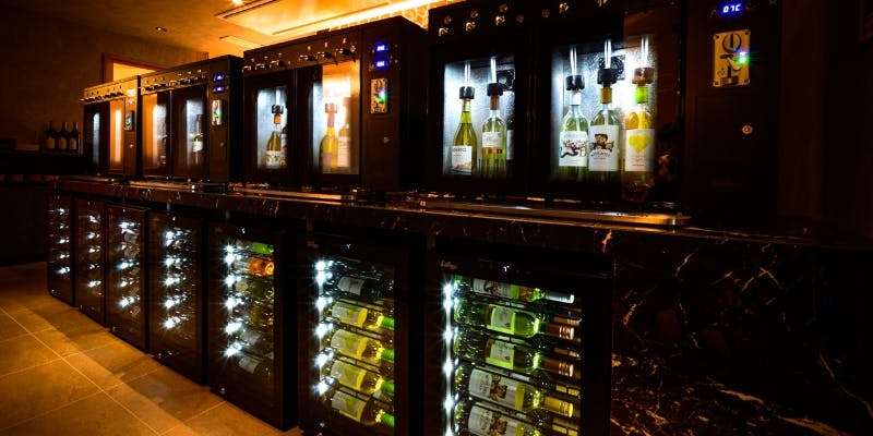 【個室確約】ソムリエ厳選ワイン付き2時間飲み放題（皆様に飲み放題のご注文をお願いしております）