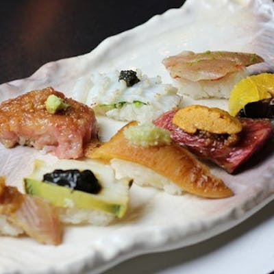 大将のアイデアが光る創作寿司