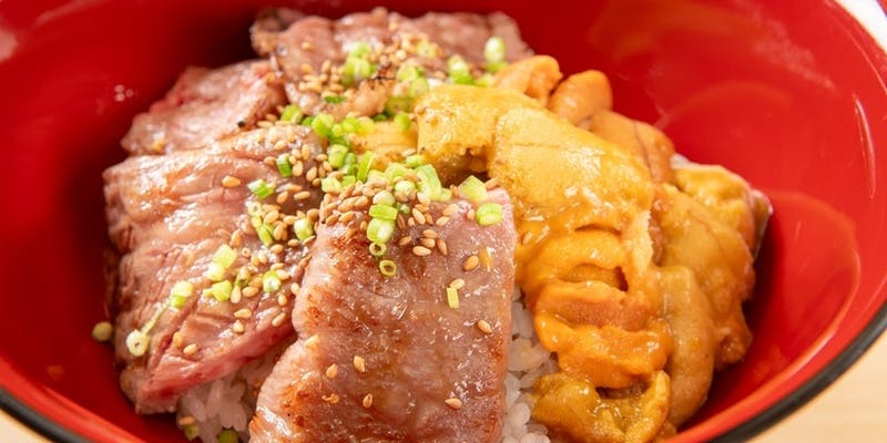 ランチ【数量限定　雲丹和牛丼】豪華食材をふんだんに使用した贅沢な一品（〆は鯛だしでお茶漬けに）