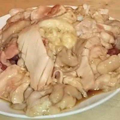 新鮮なホルモンの盛り合わせ