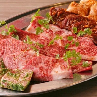 熟成肉と希少部位が織りなす極上焼肉