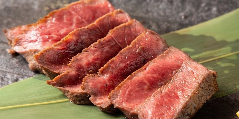 【お試しコース】前菜4種盛り、牛串盛合せ、赤身肉かたまり焼き、ご飯、デザートなど全10品