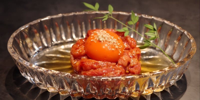 【KOH焼肉コース極】前菜、近江牛ユッケ、上塩タン、選べるご飯物等全12品