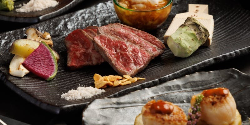 【選べるメインA5赤身orアグー豚】北海ホタテやズワイガニの創作料理など7品　煌～kou～コース