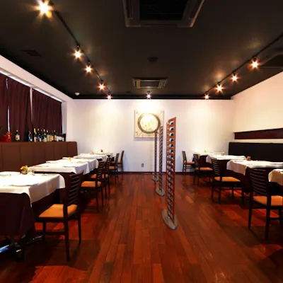 落ち着いた雰囲気の店内