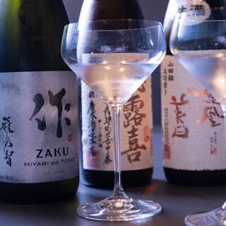 グラス・ボトルともに豊富なワイン ケンゾーエステートもあり