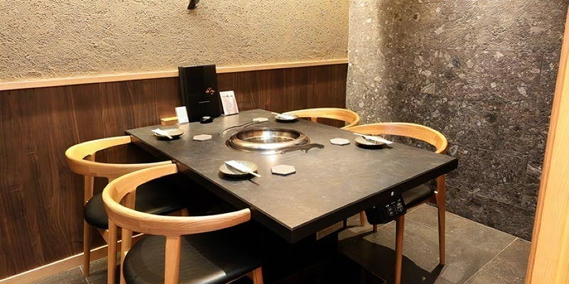 焼肉 肉八 宗右衛門町店別邸 - 画像2