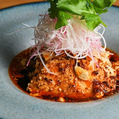 ベテランシェフが手掛ける中華の枠を超える、素材と技の創作料理