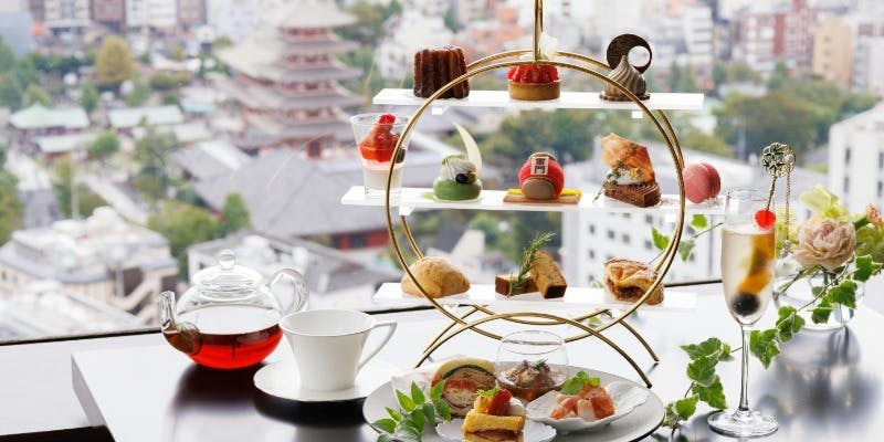 【時間無制限】Sky View Afternoon Tea＋乾杯ドリンク＋TWG紅茶などカフェフリー（平日）