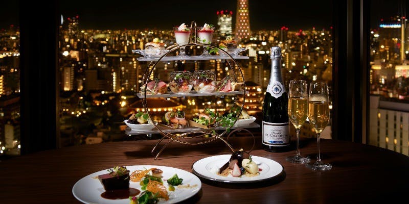 【ホテル高層階×窓際】贅沢空間でシャンパンとハイティーを堪能（プレミアムBOXシート確約）