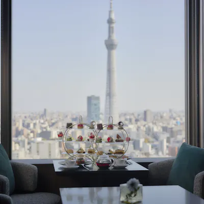 TWG Teaが誘う、大人のための天空のアフタヌーンティー