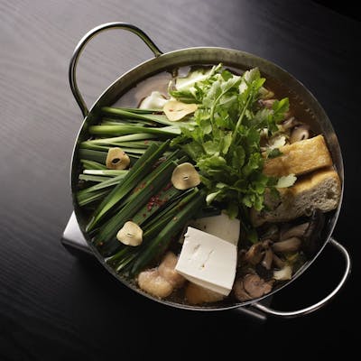 名物「東京かしわ鍋」で味わう伝統の味