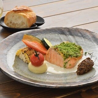 アラカルト注文OK！お箸で楽しむカジュアルフレンチ