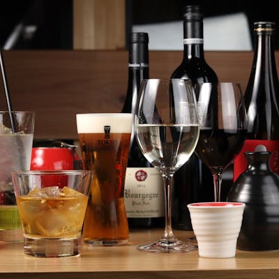 ソムリエ厳選のワインと日本酒