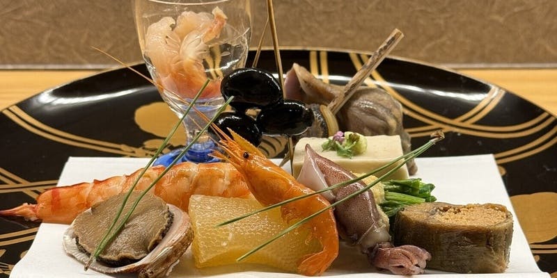 【会席料理 18,900円】造り、鮨、焼物など季節折々の恵みあふれる逸品でおもてなし