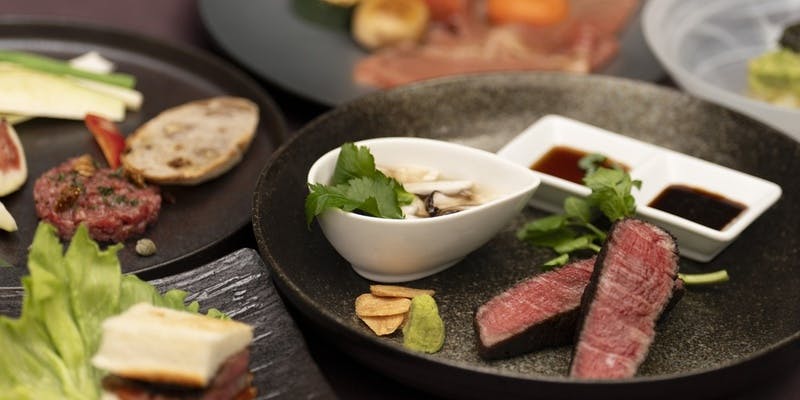 黒毛WAGYU　RESTAURANT HACHIのおまかせコース（生食肉料理付き）
