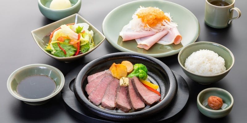 ディナー【プレミアムコース】（特選国産牛ヘレステーキ120g）