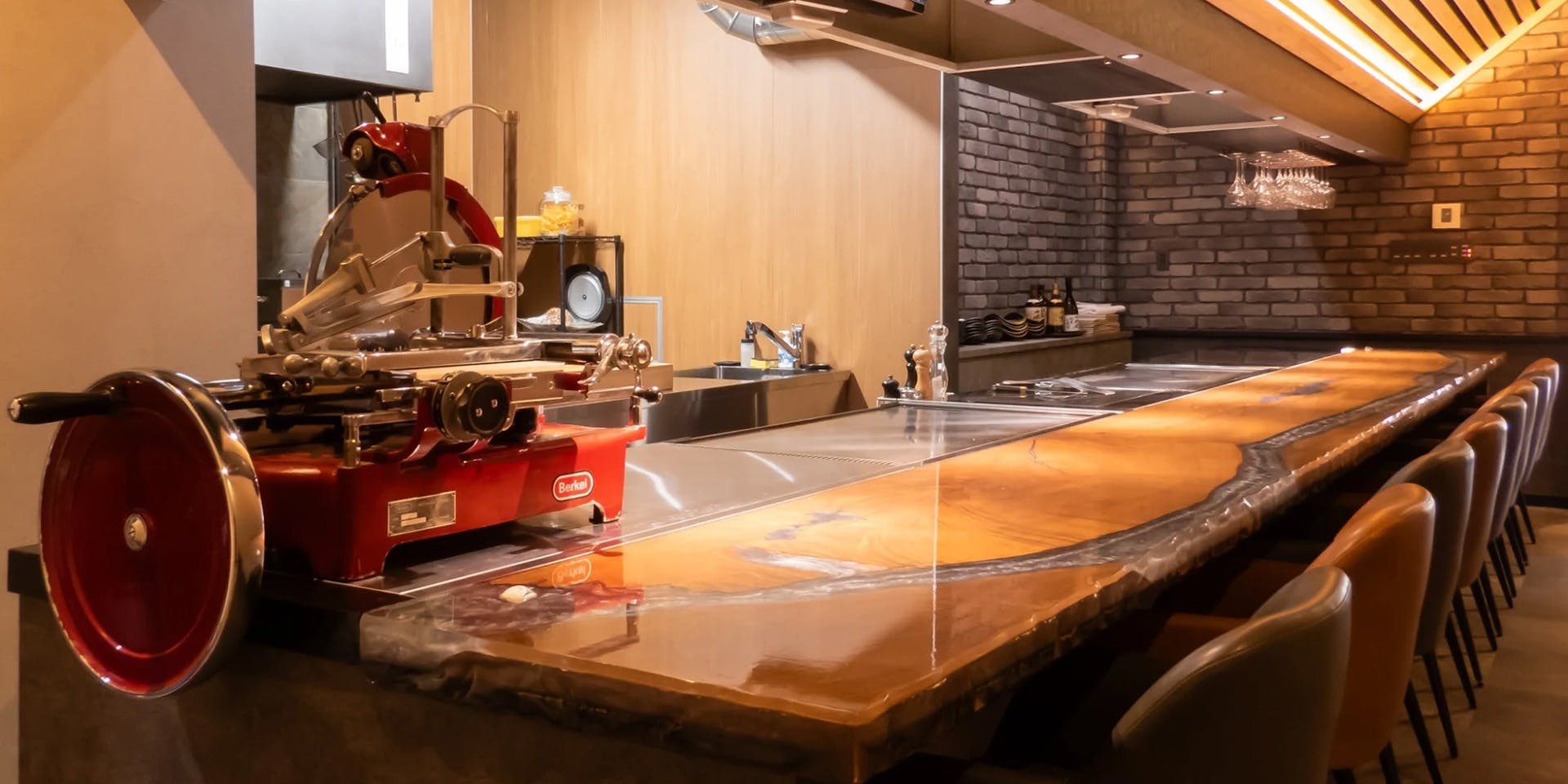 創作鉄板 真taro