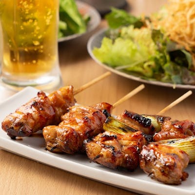 淡路鶏を使用した炭火焼鳥