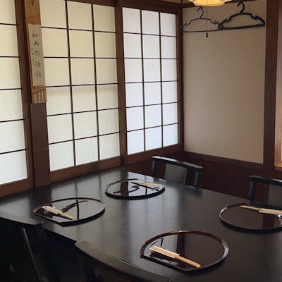 接待や特別な日に相応しい、洗練された和の空間