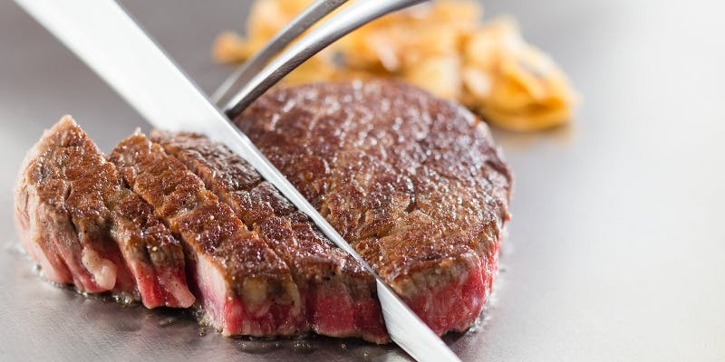 鉄板焼ランチコース「潮騒」　～車海老・国産牛フィレステーキ100gを含む全8品～＋ワンドリンク付き