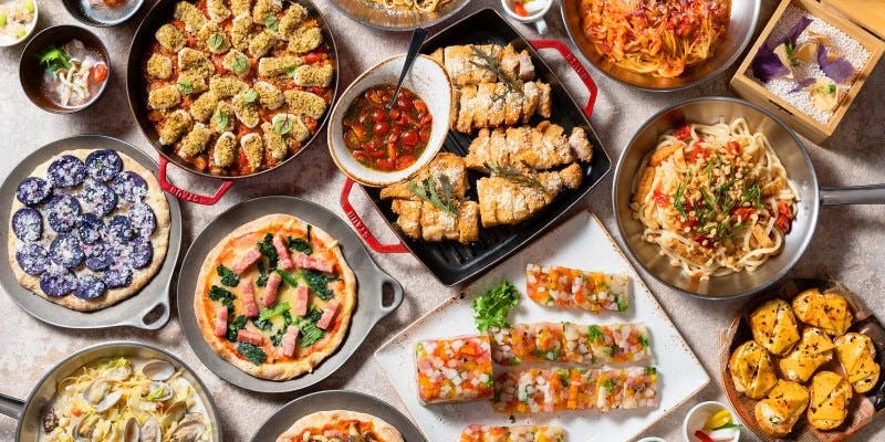 月変わりのメニューが楽しめるランチブッフェ