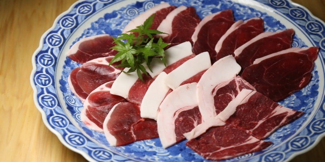 猪焼肉と鯨専門店 猪の居 - 画像3