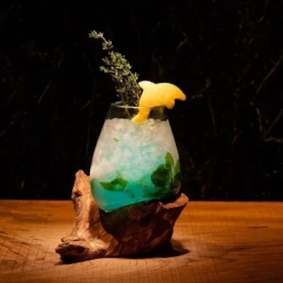 世界観を表現したスペシャルドリンク