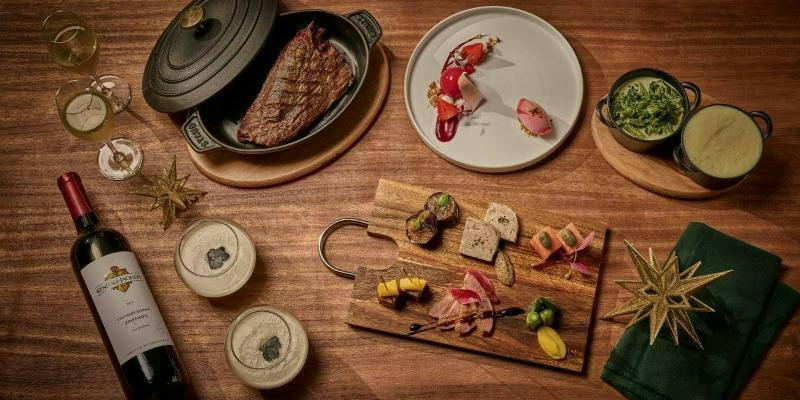 The TRAVELERS HOUSE ROOFTOP BAR�^�z�e�����g���|���^�� ��䒬�g���b�N�X