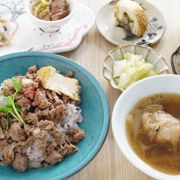 国産食材と薬膳を使った健康的な台湾料理