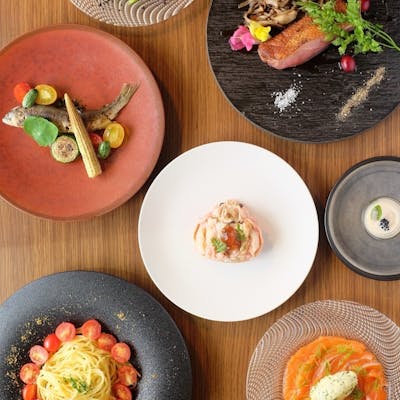 全国から厳選した旬の食材を使用