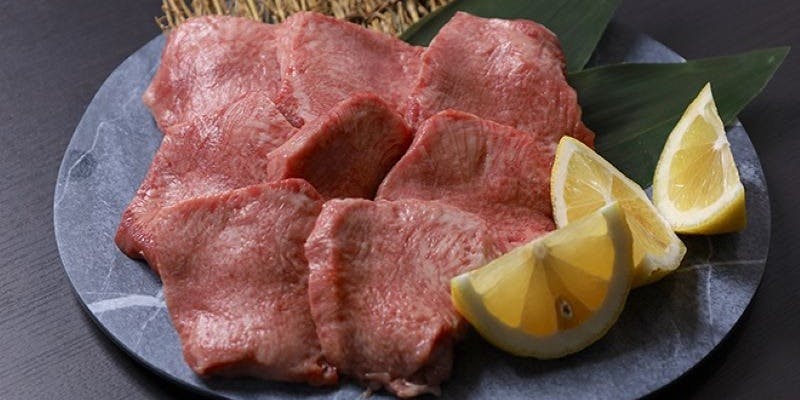 【和牛神コース】厳選したタン、ハラミ、赤身などをたっぷり味わえる贅沢なプラン/全9品