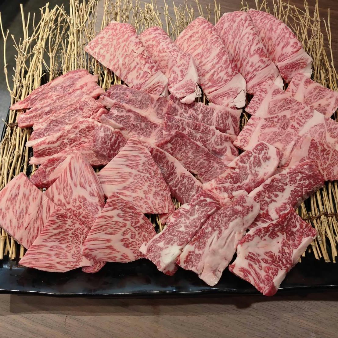 厳選された和牛の多彩なメニュー