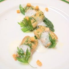 季節の食材を活かした創作料理