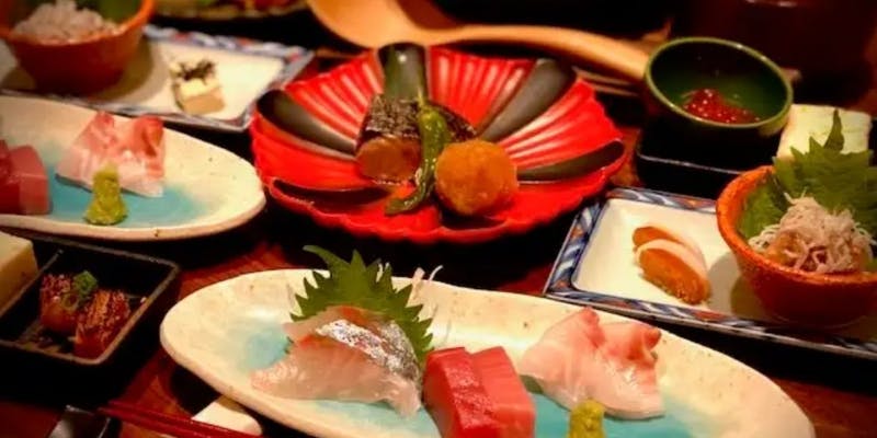 厳選素材、産地直送お刺身、季節の天ぷら含む　全7品