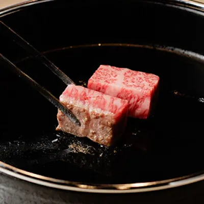 赤身と霜降りのバランスが魅力の和牛
