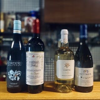 イタリア各地の多彩なワインをご用意