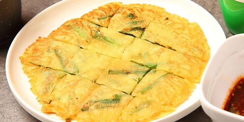 【お手軽コース 全9品】チヂミ、韓国おでん、チュモッパ、トックなど＋選べるドリンク1杯付