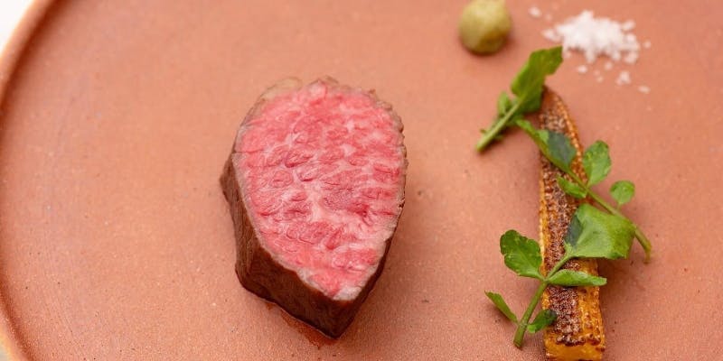 【Xmas2025 全10品】蟹、幻の四万十牛など豪華食材によるWメイン特別コース