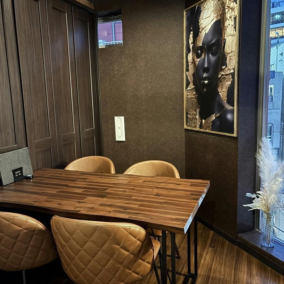 落ち着いた完全個室でプライベートな時間を