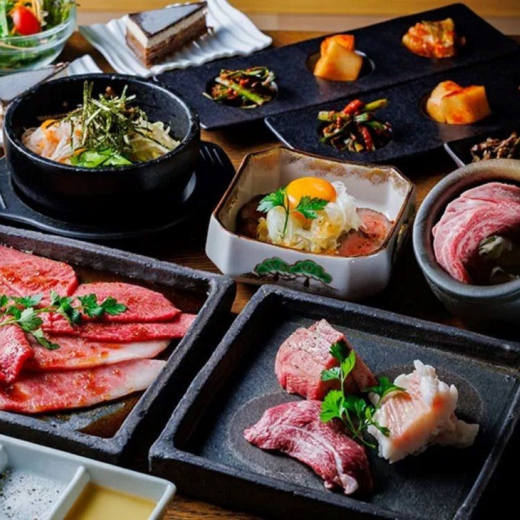 ランチタイムにはリーズナブルな価格で上質な焼肉を提供