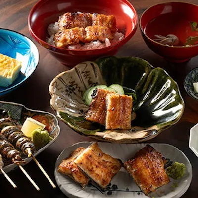 創作鰻料理を堪能できるおまかせコース