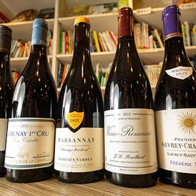 50種類以上のワインとクラフトジン