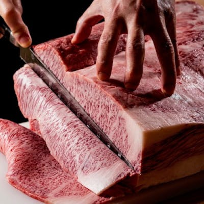 和牛一筋30余年。熟練料理長が選び抜く黒毛和牛