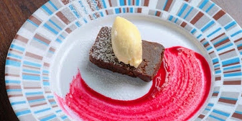 スパークリング付きの豪華ランチフルコース（ネット予約限定）