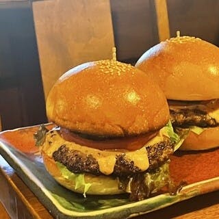 厳選国産牛を使った多彩な一品料理