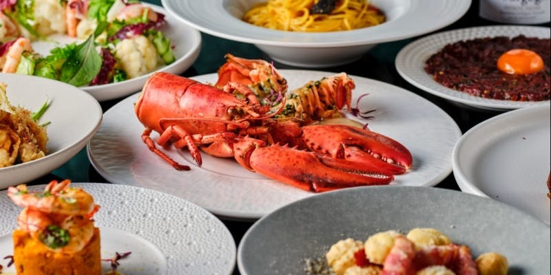 【サファイヤコース】オマール海老と黒トリュフフォアグラリゾットなど8品 乾杯スパークリング付＋飲み放題